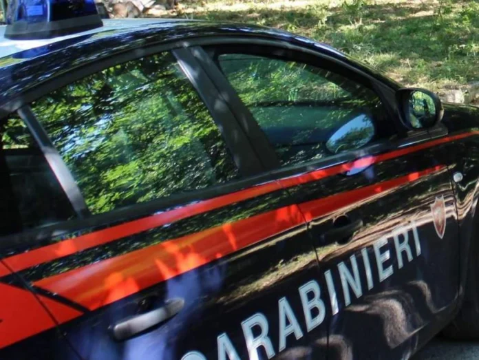 Marigliano, telecamere abusive e sigarette di contrabbando. Sequestrate due pistole Marigliano, telecamere abusive e sigarette di contrabbando. Sequestrate due pistole