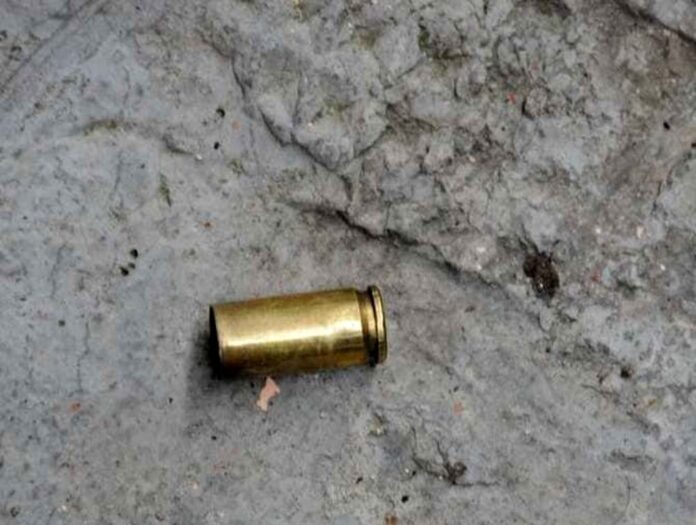 Boscoreale, colpi di pistola esplosi in strada e contro un negozio