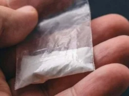 Castello di Cisterna, arrestati due pusher. Sequestrate 160 dosi di cocaina e 121 di crack