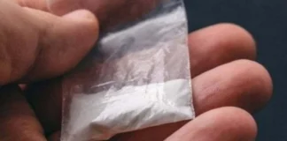 Castello di Cisterna, arrestati due pusher. Sequestrate 160 dosi di cocaina e 121 di crack