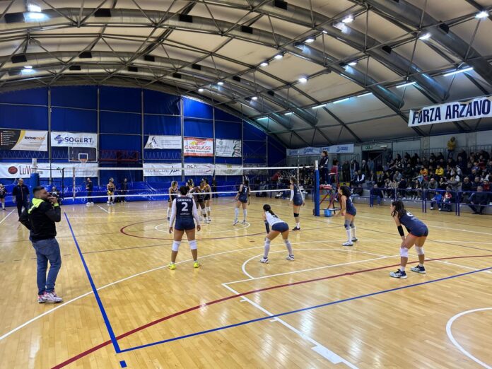 Coge Vesuvio Oplonti ed Arzano danno spettacolo nel derby di B1 Coge Vesuvio Oplonti ed Arzano danno spettacolo nel derby di B1