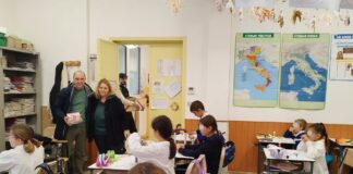 Il comune di Sant’Agnello dona un libro agli studenti dell’istituto Gemelli