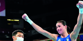 Irma Testa a Torre del Greco per l'evento «Donne vincenti, dalle punte ai guantoni»