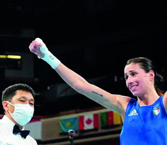 Irma Testa a Torre del Greco per l'evento «Donne vincenti, dalle punte ai guantoni»