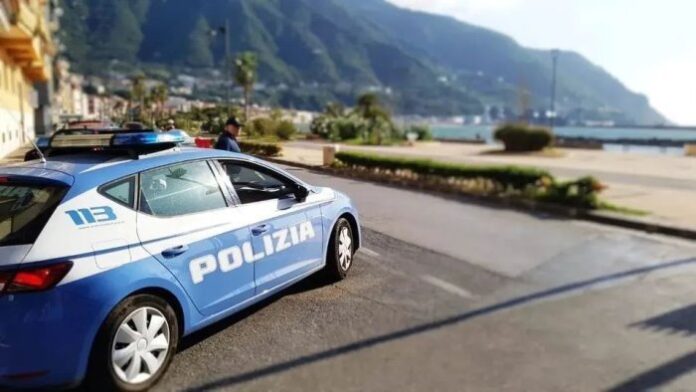 Controlli a Castellammare di Stabia, identificate 163 persone