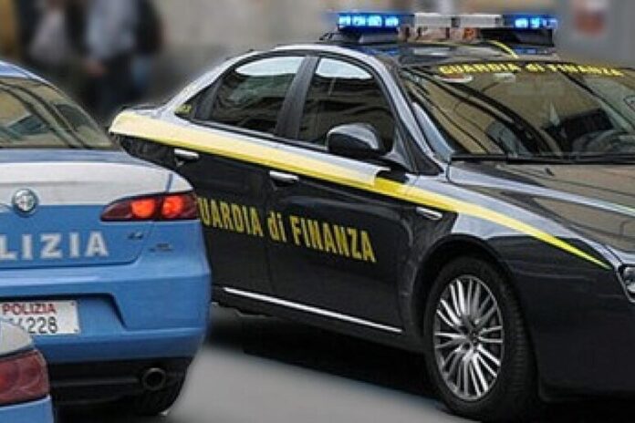 Maxi operazione della Guardia di Finanza a Napoli e provincia: raffica di controlli tra turismo, abusivismo e contrabbando