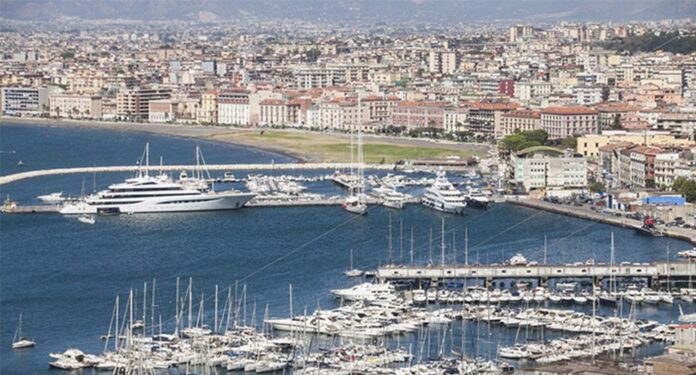 Una Stazione Marittima al Porto di Castellammare per potenziare i servizi a turisti e pendolari