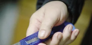 Napoli, ferito 64enne srilankese alle gambe con un taglierino