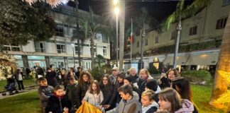 Piano di Sorrento, inaugurata la Panchina Viola della Gentilezza