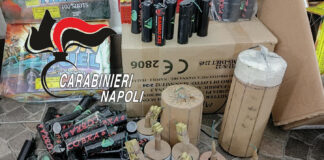 Gragnano: in garage chili di fuochi illegali. Arrestato 53enne