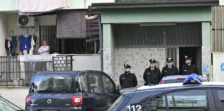 Caivano, minacciarono di farsi esplodere durante gli sgomberi al Parco Verde. Dieci persone nei guai