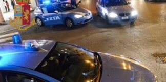 Napoli, chiede l’elemosina ad una donna e la rapina. Arrestato un 29enne