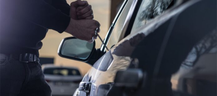 Melito di Napoli: traditi dal gps, rintracciati e arrestati dopo un furto di auto