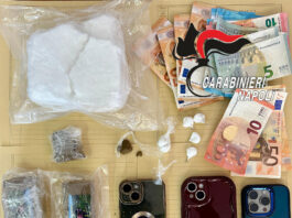 Ischia: controlli al porto. “Sono una guardia giurata”, arrestate 3 persone per droga