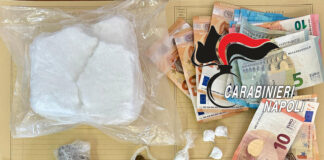 Ischia: controlli al porto. “Sono una guardia giurata”, arrestate 3 persone per droga