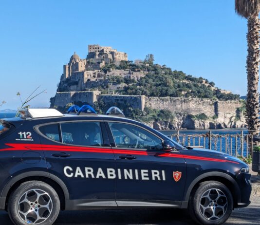 Isola d'Ischia: controlli dei Carabinieri per un turismo sicuro
