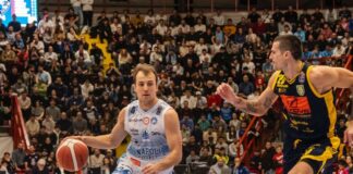 Derby amaro per la Givova: gialloblù ko sulla sirena