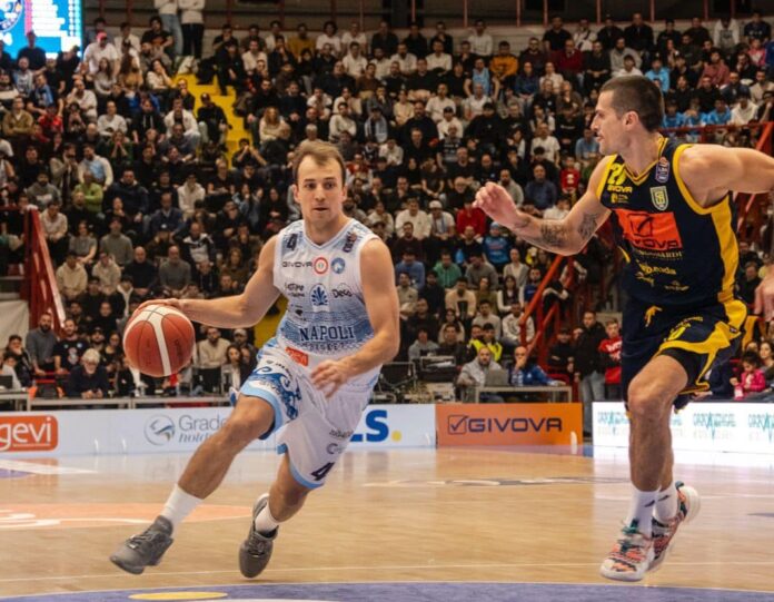 Derby amaro per la Givova: gialloblù ko sulla sirena