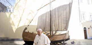 Il modello della barca dell'Apostolo Pietro esposto a Sorrento