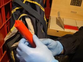 Casoria, a passeggio con 30 ordigni in un busta. Arrestato 50enne