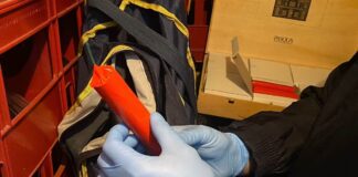 Casoria, a passeggio con 30 ordigni in un busta. Arrestato 50enne
