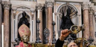 Il sangue di San Gennaro si è sciolto, il miracolo del 16 dicembre si è verificato alle 17.43