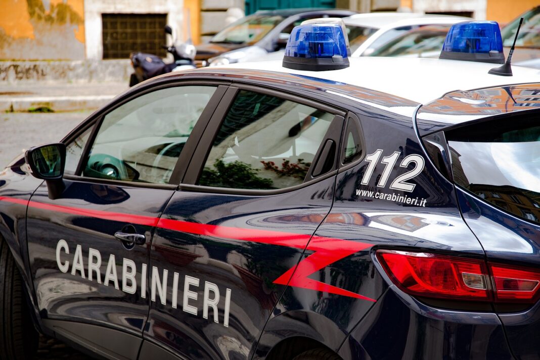 Volla ed Afragola: ruba 2.650 litri di carburante e fugge. Denunciato 32enne
