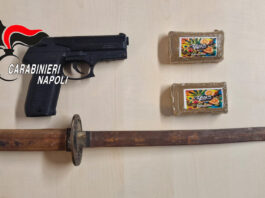 Ischia: katana sotto al materasso, droga negli slip. Arrestato 19enne