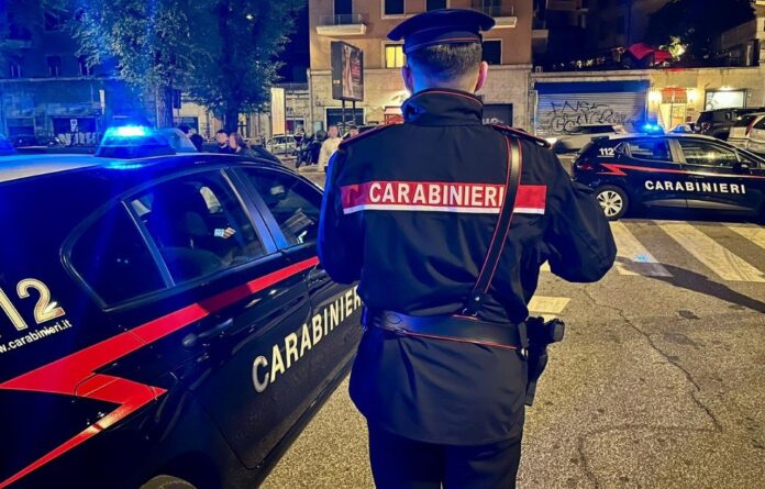 Caserta, speronano l'auto dei Carabinieri dopo il furto di una cassaforte con 20mila euro