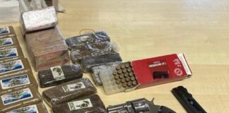 Napoli, i carabinieri trovano armi e droga a San Giovanni a Teduccio