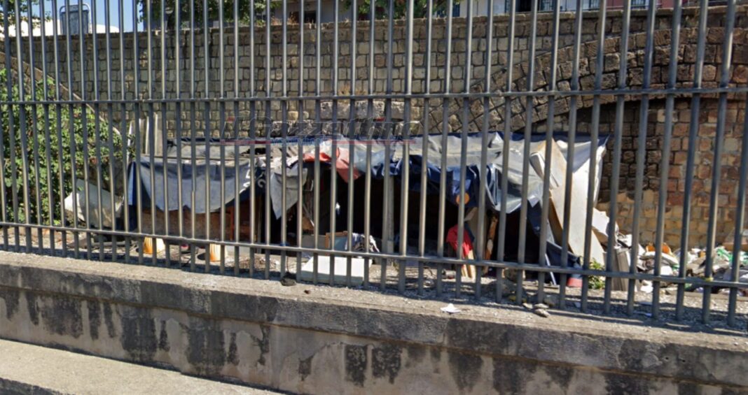 Napoli: violentata nella baraccopoli nei pressi dell'ex mercato ittico. Arrestato 37enne ghanese