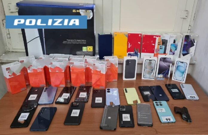 Fuorigrotta: bloccati dalla Polizia dopo aver rapinato diverse attività commerciali