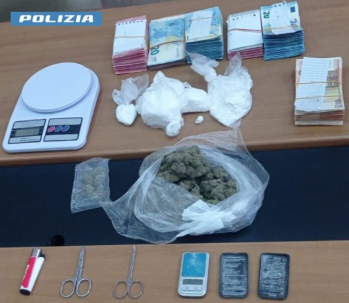 Pompei: nasconde droga in casa. Arrestato 24enne