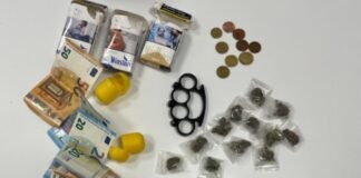 Pomigliano: rissa tra giovani, trovata droga e un tirapugni. Denunciato minorenne