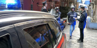 Napoli, controlli nel centro e a Fuorigrotta. Identificate 152 persone e 7 scooter sequestrati