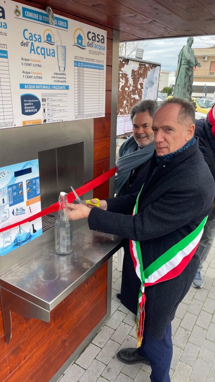 Torre del Greco, inaugurata la nuova Casa dell’Acqua nel quartiere Leopardi: un passo verso la sostenibilità