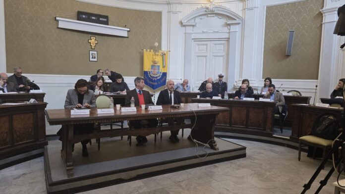 Castellammare: approvata all’unanimità, in consiglio comunale, mozione contro il sottopasso Eav