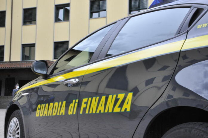 Gragnano, truffa a una 92enne: sequestrati beni per quasi 700mila euro, 7 indagati