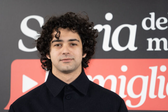 "Je so’ pazzo", Massimiliano Caiazzo sarà Pino Daniele nel film