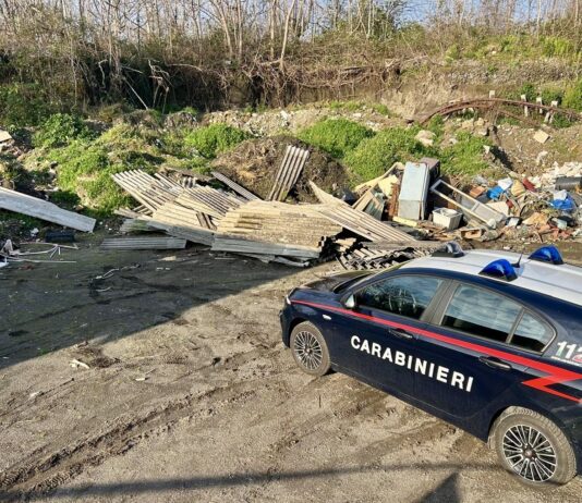 Scisciano, sicurezza ambientale: una discarica a cielo aperto e lastre di eternit in un terreno del Comune. Denunciate 3 persone
