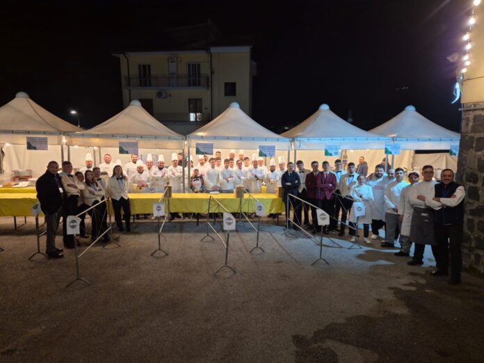 Pimonte: serata "Street Food", raccolti 6mila euro per la chiesa di San Michele Arcangelo