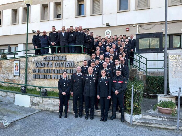 Torre del Greco: Generale La Gala in visita alla Compagnia di Torre del Greco