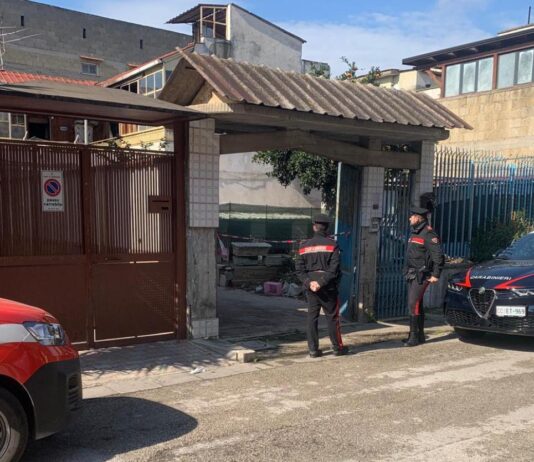 Frattaminore, incendio in un appartamento: muore una donna di 61 anni