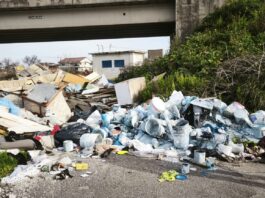 Acerra, nel cuore della terra dei fuochi le guardie LIPU rinvengono due discariche di rifiuti speciali