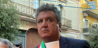 Crisi politica e scontri interni portano alla fine del mandato, in 13 firmano dal notaio la sfiducia al sindaco. In arrivo un commissario straordinario