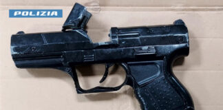 Napoli, Corso Garibaldi: tenta il furto su un veicolo in sosta. Arrestato 46enne