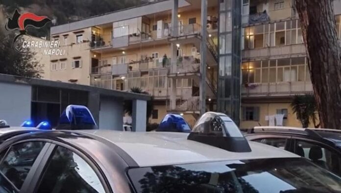 Napoli, Fuorigrotta: le mani della camorra sui fuochi d’artificio. Arrestate 6 persone