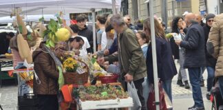 Tanta partecipazione per il ritorno nella nostra città del "Mercato della Terra, Paniere Vesuviano"