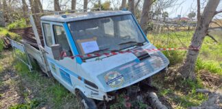 Brusciano, rifiuti nel piazzale della ditta: scatta la denuncia