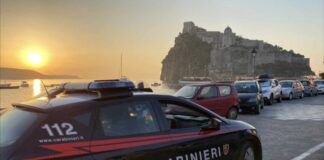 Ischia e Procida, maxi controlli dei Carabinieri: droga, rissa e fuochi d’artificio illegali